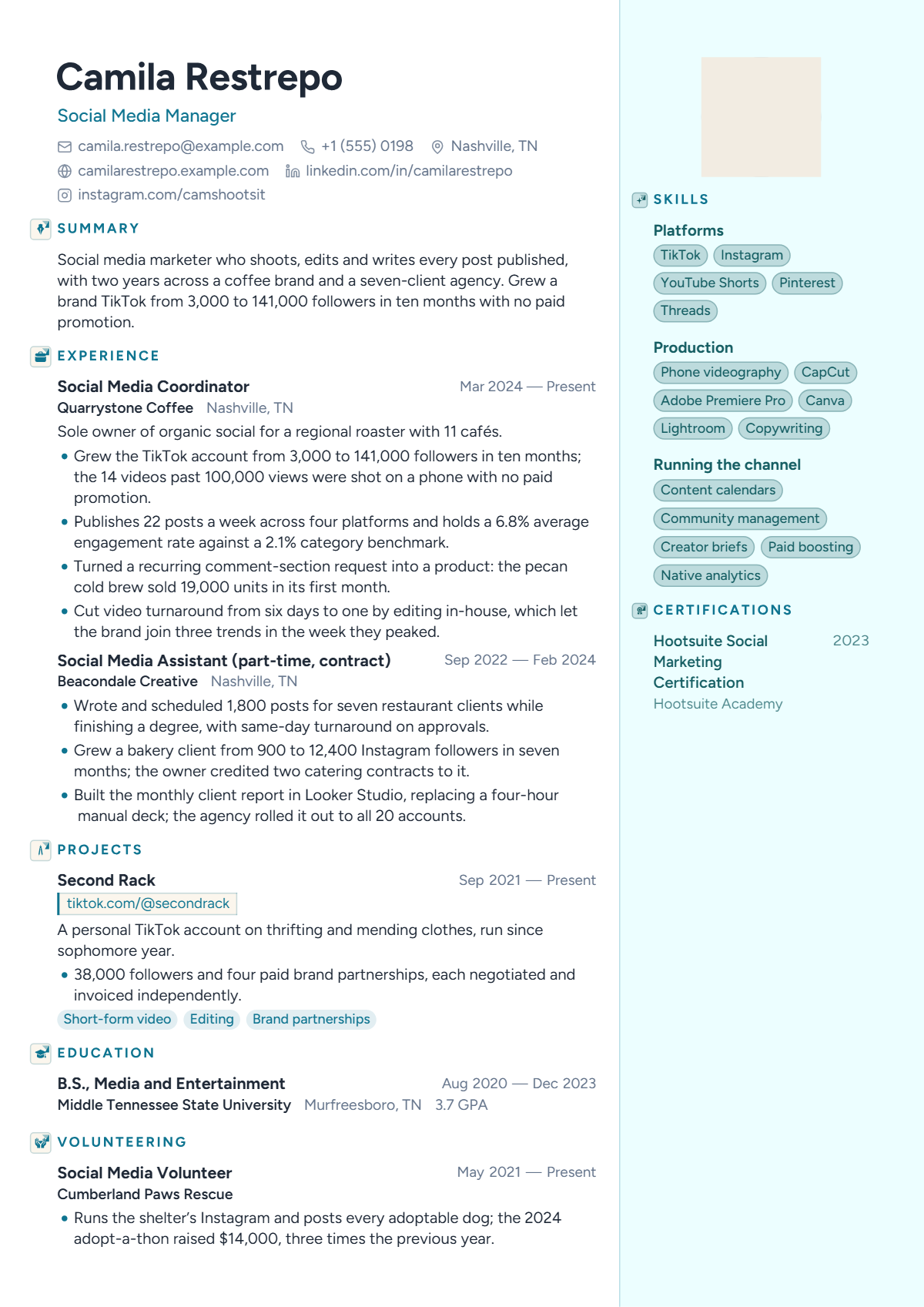 Social Media Manager résumé example — entry level, written for United States, set in the Halcyon design